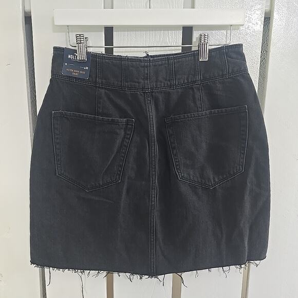 Hollister Ultra High-Rise Mini Skirt Size 11/w30 Black Denim Western Preppy - Picture 2 of 8